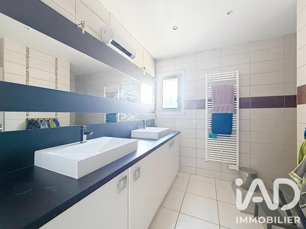 Maison à vendre 6 pièces 162 m² Saint-Affrique