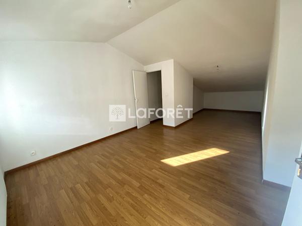 Achat immeuble Saint-Martin-d'Estréaux - 165 m² - 85 000 €