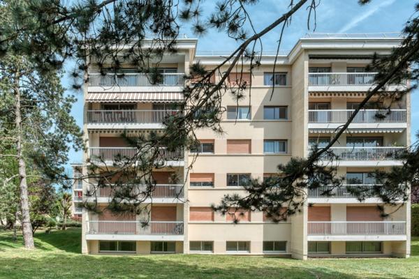 Dpt Yvelines (78), à vendre Appartement 3 pièces, 92m2 à RAMBOUILLET (78)