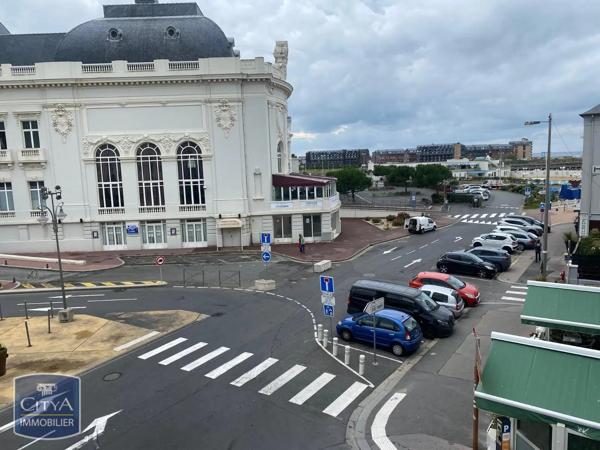 Appartement à louer 1 pièce 23.97m² Trouville-sur-Mer (14360)