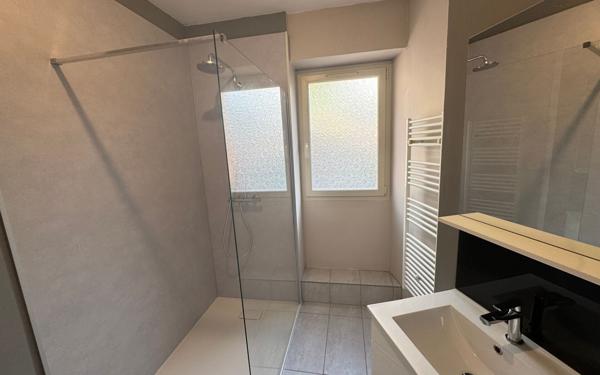 Maison à louer    4 pièces • 85 m2 Saint-Léonard-de-Noblat