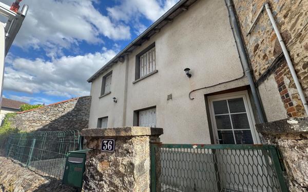 Maison à louer    4 pièces • 85 m2 Saint-Léonard-de-Noblat