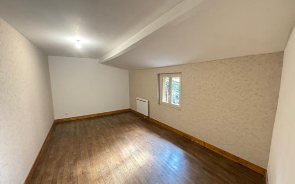 Maison à louer    4 pièces • 85 m2 Saint-Léonard-de-Noblat