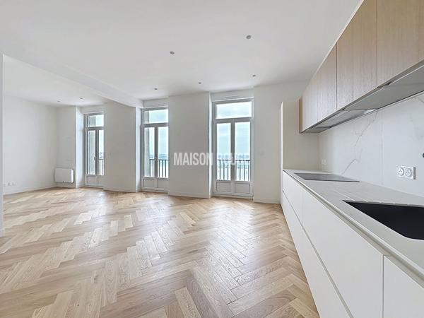 Appartement d'exception - 98 m² - Front de mer sur le Sillon - Vue mer panoramique