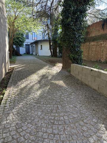 Maison 8 pièce(s) 5 chambre(s) 323 m²