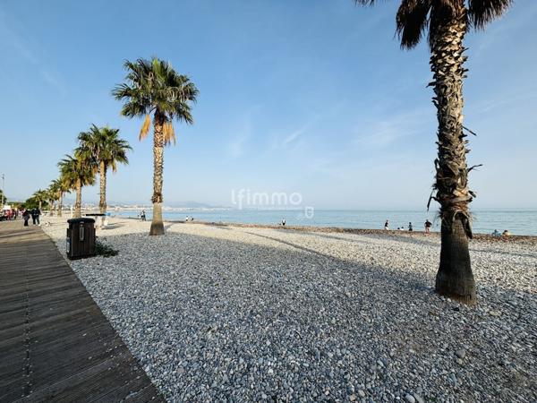 Investisseurs ou 1er achat : studio terrasse en dernier étage