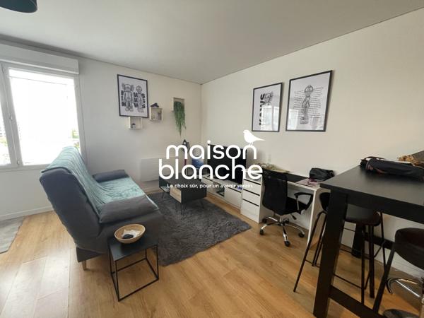 BDX BASTIDE Grand Appartement Type 1 avec parking couvert