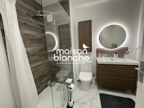 BDX BASTIDE Grand Appartement Type 1 avec parking couvert