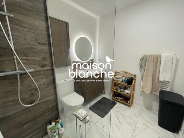 BDX BASTIDE Grand Appartement Type 1 avec parking couvert