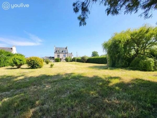 Maison en pierre rénovée à Lilia-Plouguerneau – charme, confort et authenticité