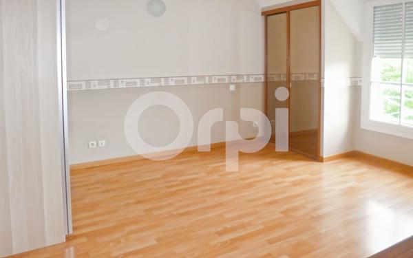 Maison à louer    5 pièces •  Senlis