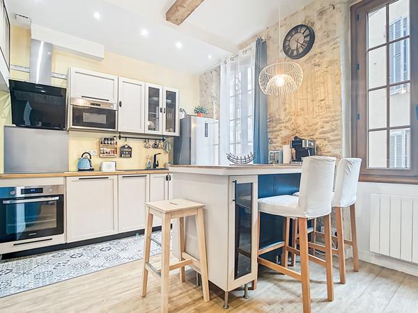À vendre : Appartement 2 pièces à Marseille, Secteur Grands Carmes