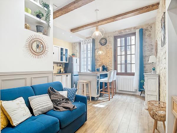 À vendre : Appartement 2 pièces à Marseille, Secteur Grands Carmes