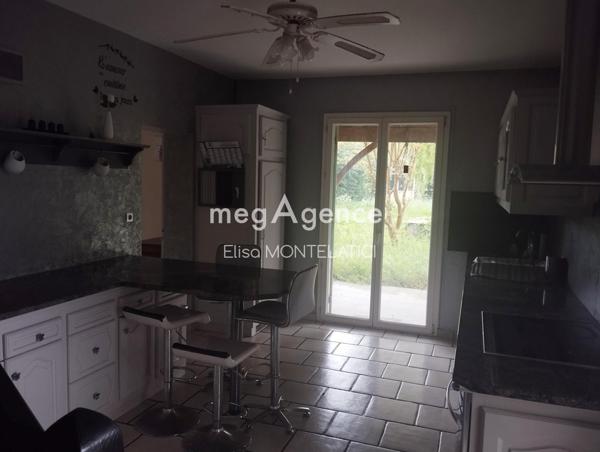 Maison à LES EGLISOTTES-ET-CHALAURES, 33230 - 8 pièces 225m²