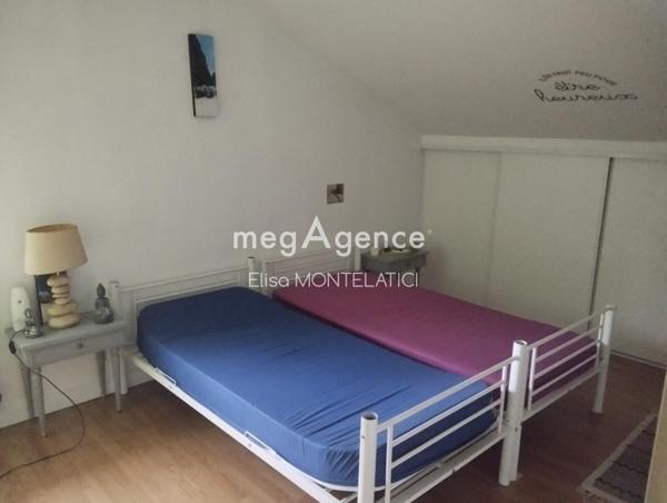 Maison à LES EGLISOTTES-ET-CHALAURES, 33230 - 8 pièces 225m²