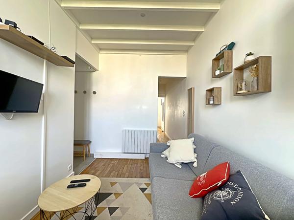 17200 ROYAN Charmant appartement rénové au dernier étage, à deux pas de la plage de Foncillon
