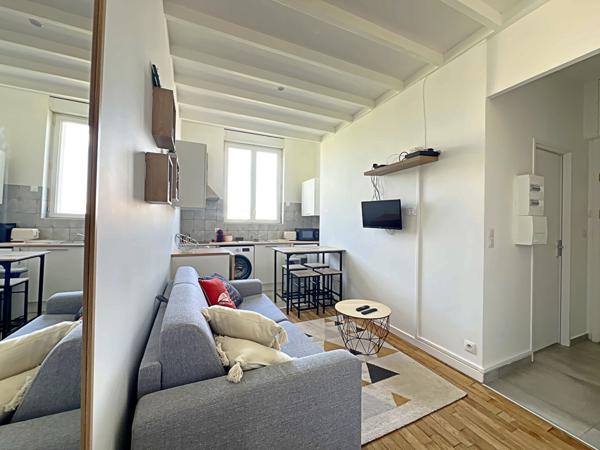 17200 ROYAN Charmant appartement rénové au dernier étage, à deux pas de la plage de Foncillon