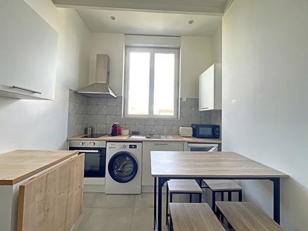 17200 ROYAN Charmant appartement rénové au dernier étage, à deux pas de la plage de Foncillon