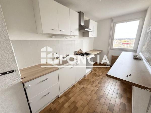 Location Appartement 4 pièces 89.36 m² - PASSAGE DE L'AMIRAL Bourg-les-valence 26500