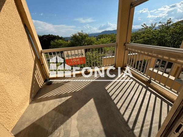 Location Appartement 4 pièces 89.36 m² - PASSAGE DE L'AMIRAL Bourg-les-valence 26500