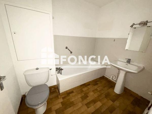 Location Appartement 4 pièces 89.36 m² - PASSAGE DE L'AMIRAL Bourg-les-valence 26500