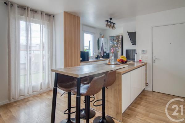 Appartement F4 à vendre  4 pièces - 74,19 m 2   MONTMORENCY  - 95