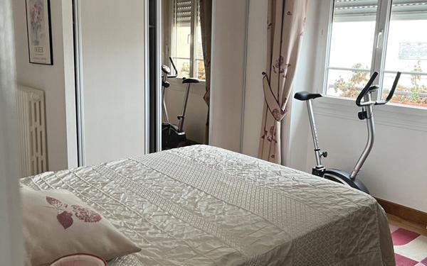 Appartement à louer    3 pièces • 75 m2 Pau