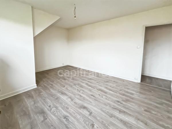 À VENDRE - CUCQ - MAISON INDIVIDUELLE SEMI PLAIN-PIED 142 M2 - 6 PIÈCES - SOUS SOL - JARDIN CLOS