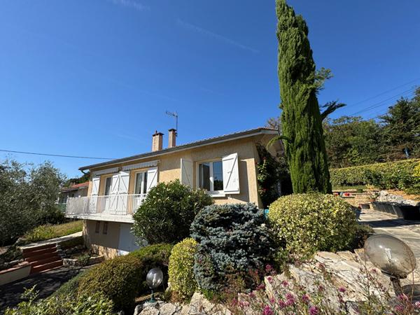 Maison L'Isle Jourdain T6/7, 5 chambres, 130 m², garage, terrain 800 m²