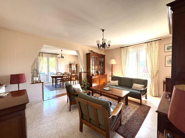 Maison L'Isle Jourdain T6/7, 5 chambres, 130 m², garage, terrain 800 m²