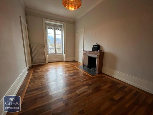 Appartement à louer 5 pièces 144.89m² Grenoble (38000)
