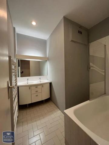 Appartement à louer 5 pièces 144.89m² Grenoble (38000)