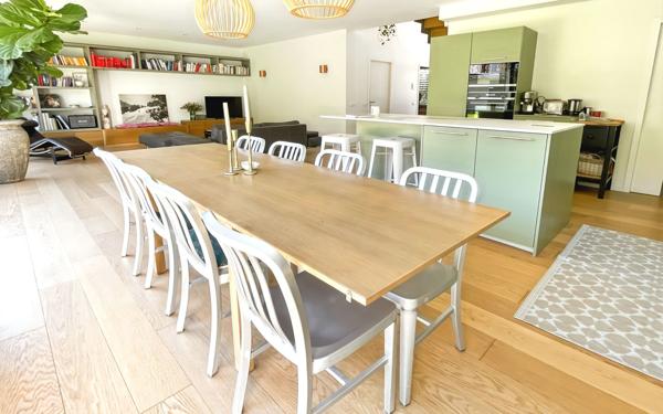 Maison à vendre    6 pièces • 197 m2 Toulouse