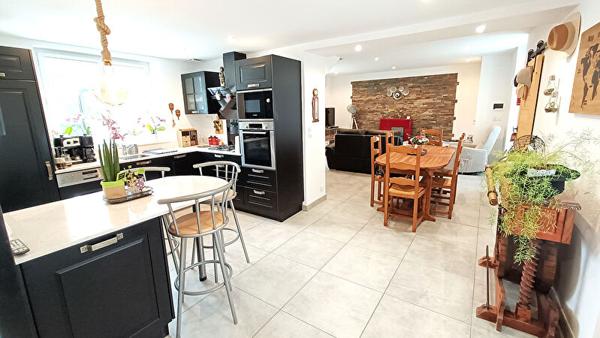 Maison T5 - Andouillé - 53240