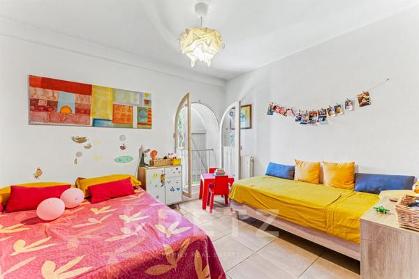 Elégante Propriété familiale avec piscine