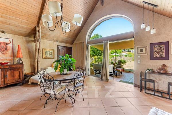 Elégante Propriété familiale avec piscine