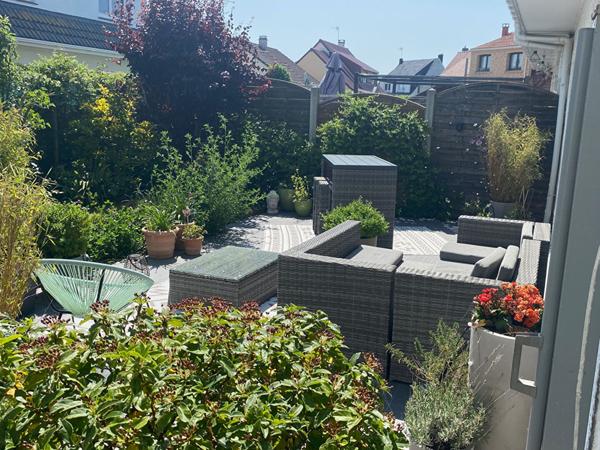 Magnifique maison semi mitoyenne de 125 m 2 à COQUELLES