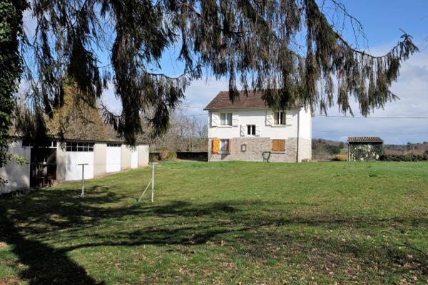Maison à SAINT-GERMAIN-LES-VERGNES, 19330 - 5 pièces 126m²