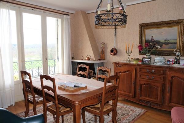 Maison à SAINT-GERMAIN-LES-VERGNES, 19330 - 5 pièces 126m²