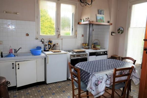 Maison à SAINT-GERMAIN-LES-VERGNES, 19330 - 5 pièces 126m²