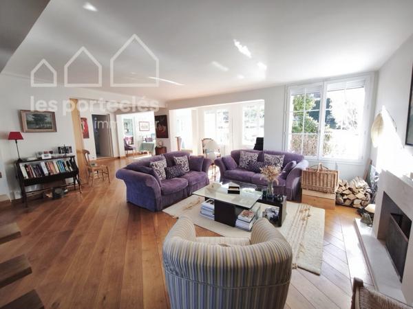 Superbe Maison pour une belle famille - 10 pièces - 4 chambres