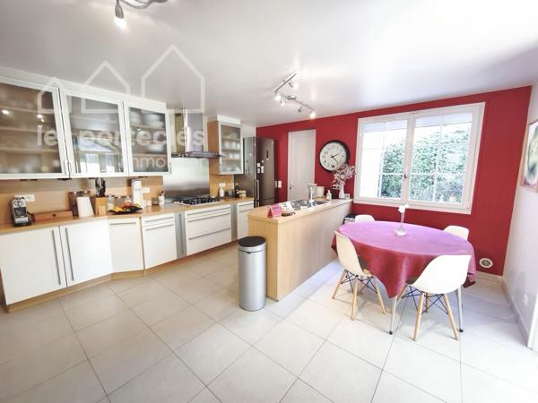 Superbe Maison pour une belle famille - 10 pièces - 4 chambres