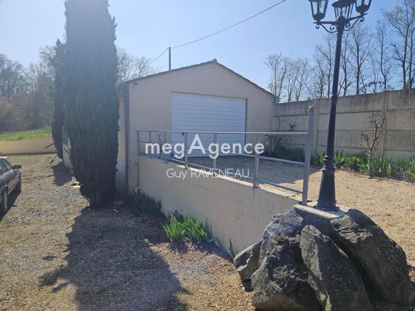 Maison à Montreuil-Bellay, 49260 - 8 pièces 169m²