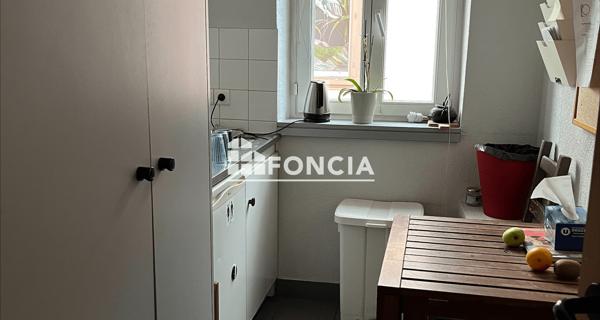 Location Local commercial 4 pièces 78 m² - Strasbourg 67000