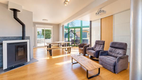 Maison familiale 155 m² – 4 chambres – Piscine – Vétrigne