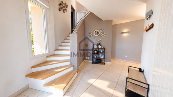 Maison familiale 155 m² – 4 chambres – Piscine – Vétrigne