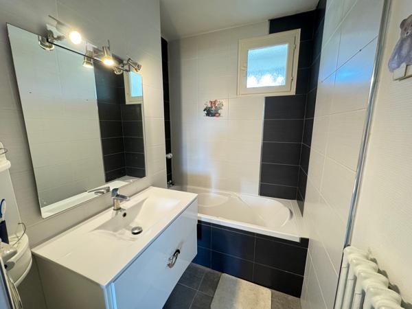 Unieux : Bel appartement avec Grand Balcon