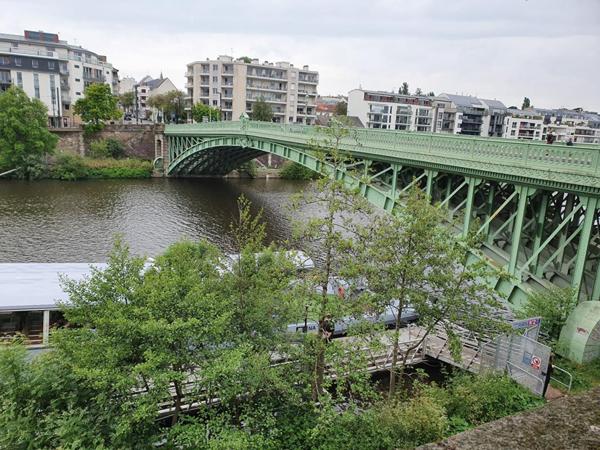 Nantes Centre-Vue Erdre - Beau Duplex familial avec extérieur et stationnement