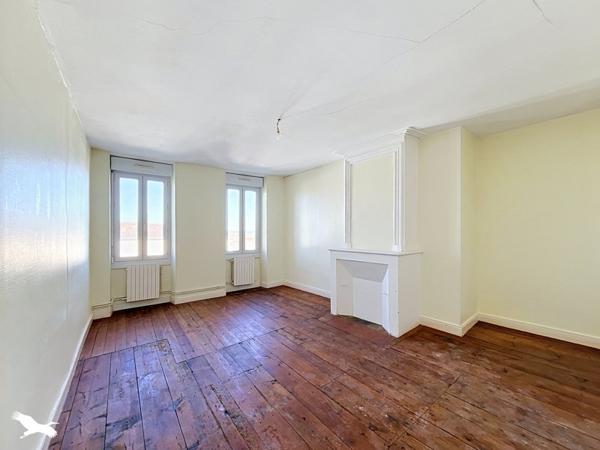 Immeuble à vendre 161 250 € Barbezieux-Saint-Hilaire 259 m² DPE D