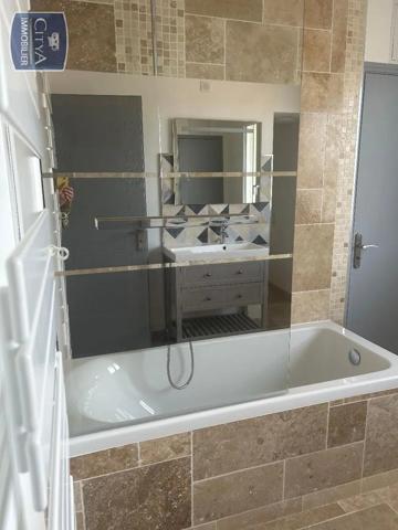 Appartement à louer 4 pièces 78.16m²